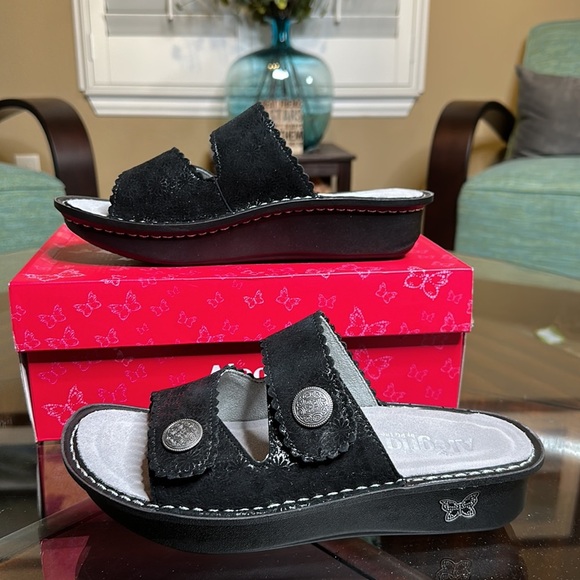 Sandal Go For Baroque | Womens Alegria Shoes Slides - Picture 3 of 7